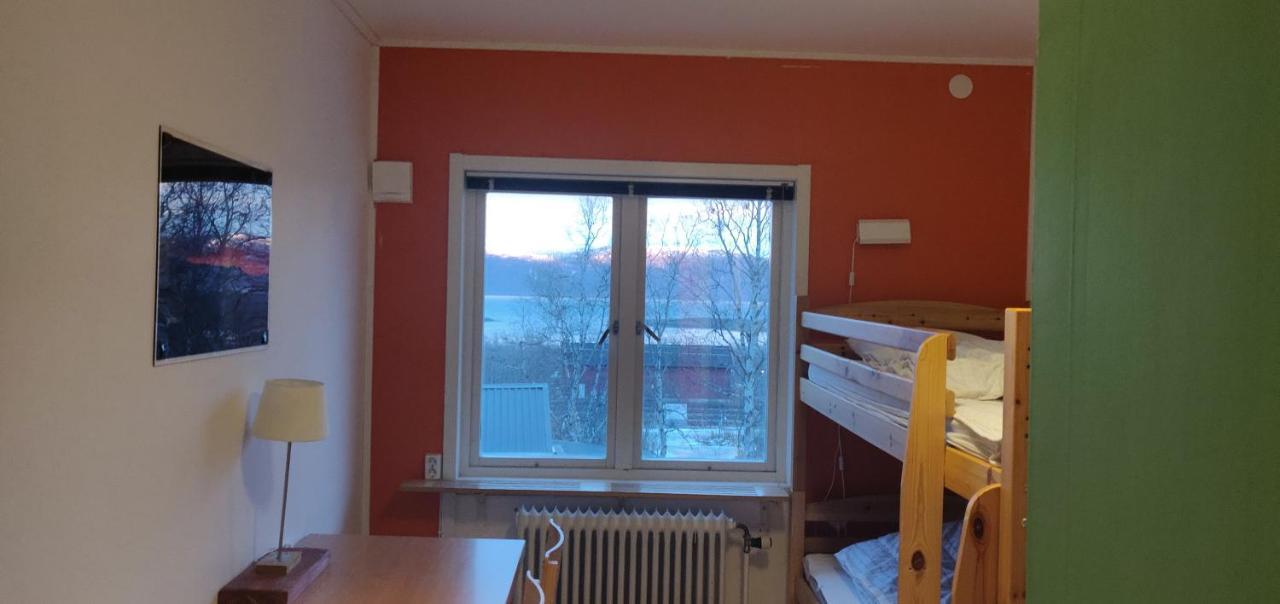 Abisko Net Hostel & Huskies Exterior photo