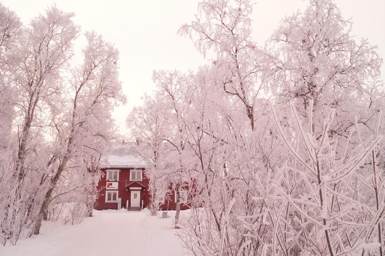 Abisko Net Hostel & Huskies Exterior photo
